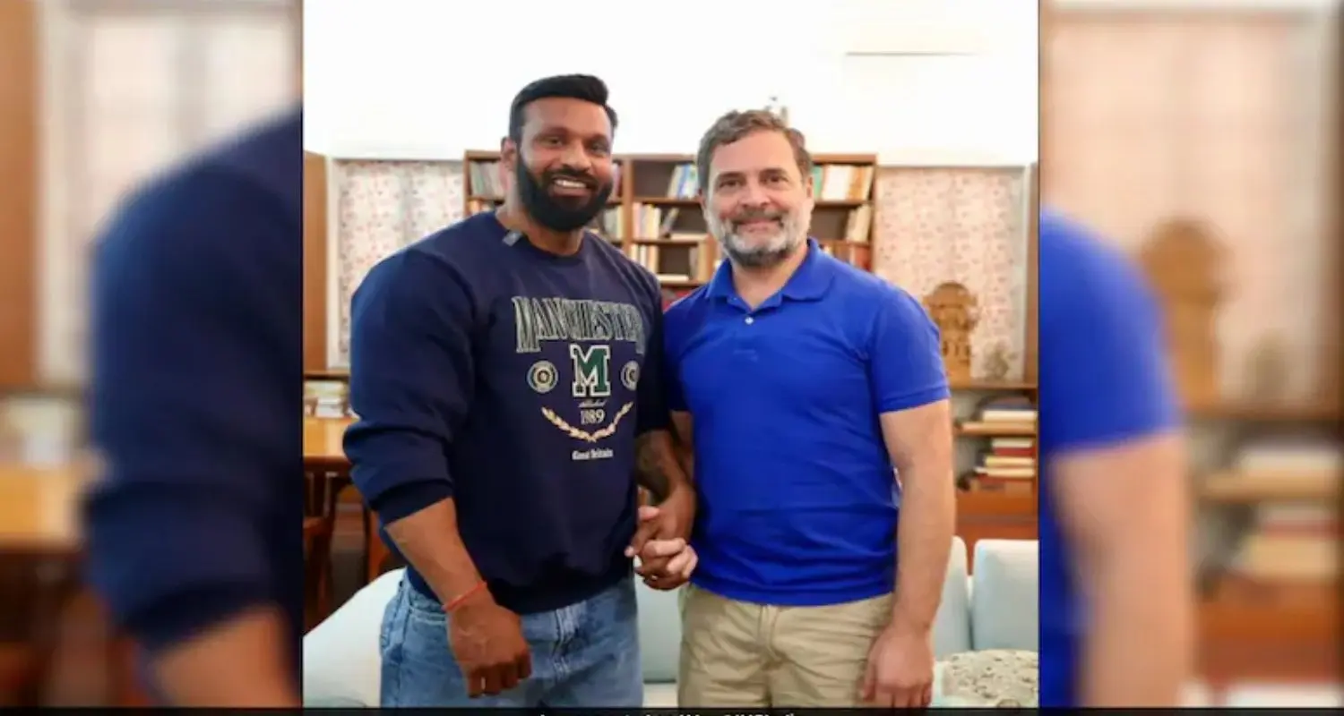 Rahul Gandhi met Mohammad Deepak of Kotdwar said – This is the true Indianness