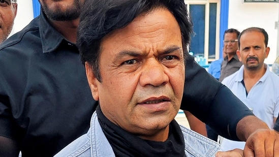 રાજપાલ યાદવ: દેવા કેસમાં જામીન, મદદ જાહેર કરવા ઇનકાર Rajpal Yadav Bail in debt case refuses to declare help