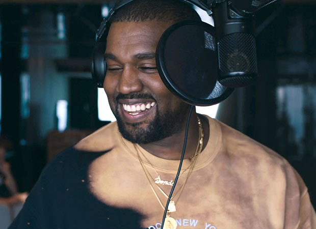 Record breaking waiting for Yenas first concert in India 1.3 lakh fans in line