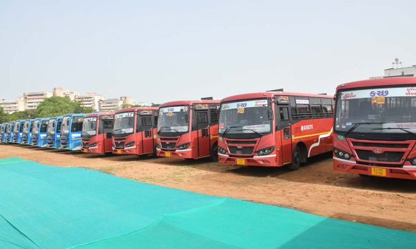 STs preparations for Shivratri fair 195 extra buses on Junagadh route 7800 trips planned