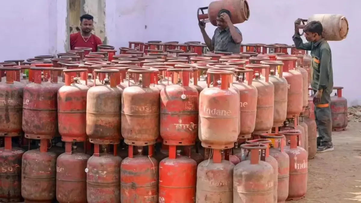 50 cut in gas supply to industries in Gujarat state government action to ensure uninterrupted domestic supply