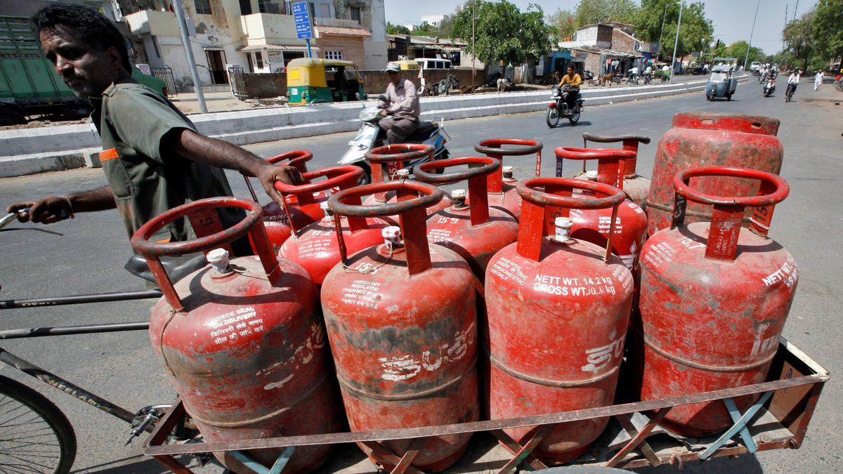 Appeal to stay away from rumours amid gas crisis debate in Gujarat concerns over supply rise