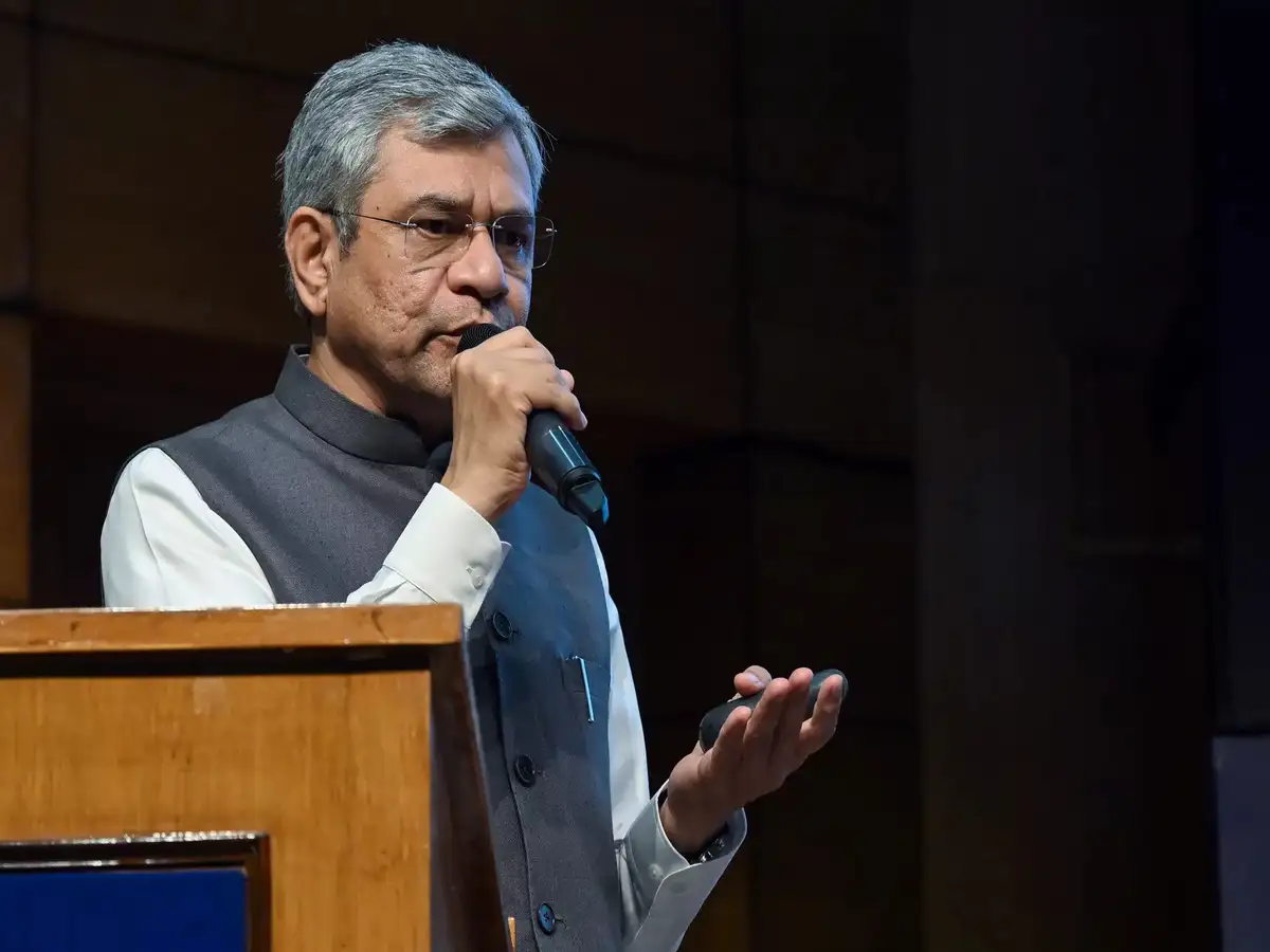 Big decisions of the Central Government 100 airports 200 helipads and projects worth Rs 30640 crore approved