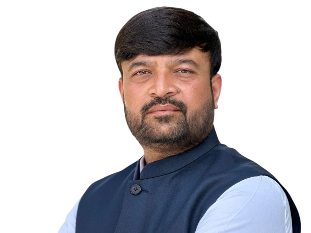 AAP ધારાસભ્ય હેમંત ખવાએ આમંત્રણ: 26 માર્ચ, લાલપુરમાં ખેડૂત અને યુવાનોના પ્રશ્નો માટે વિશેષ કાર્યક્રમ NAVSARJAN SANSKRUTI 35