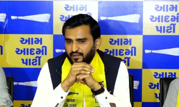 પ્રવીણ રામનો આક્ષેપ: આઈ-ખેડૂત પોર્ટલ ઠપ, ખેડૂતોને મુશ્કેલી; સરકારની જાહેરાતો ફક્ત કાગળ પર NAVSARJAN SANSKRUTI 39