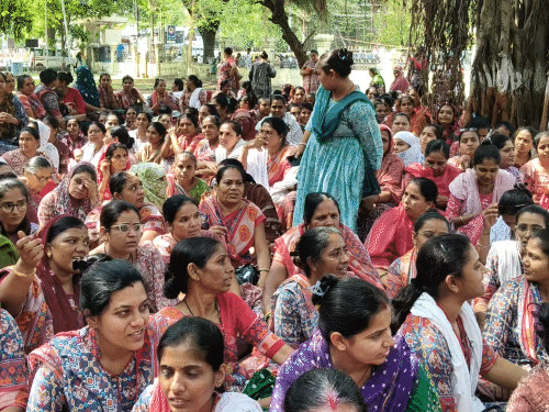 આંગણવાડી અને આશા વર્કર બહેનોની માંગણીઓને AAP નો સમર્થન, સરકાર પાસે ઉકેલની માંગ NAVSARJAN SANSKRUTI