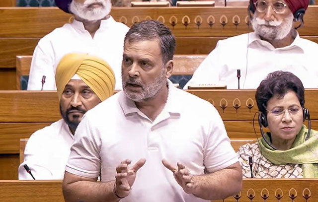 Rahul Gandhis sarcasm at Modi over LPG shortage opposition chants slogans outside Parliament