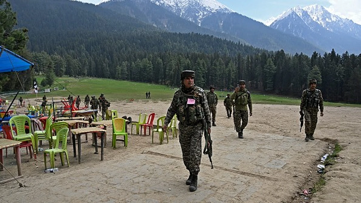 40 drop in tourists in Kashmir Valley after Pahalgam attack atmosphere of fear still prevailing