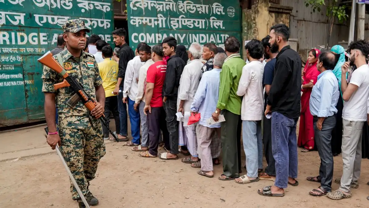 88.99 voting in second phase in West Bengal heavy voting in many high profile seats including Bhawanipur