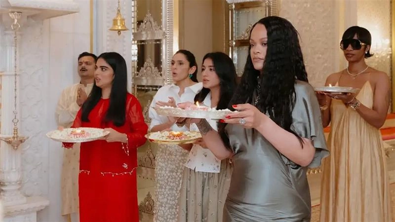 Ambani family welcomes Rihanna with grand welcome enjoys Indian food and culture