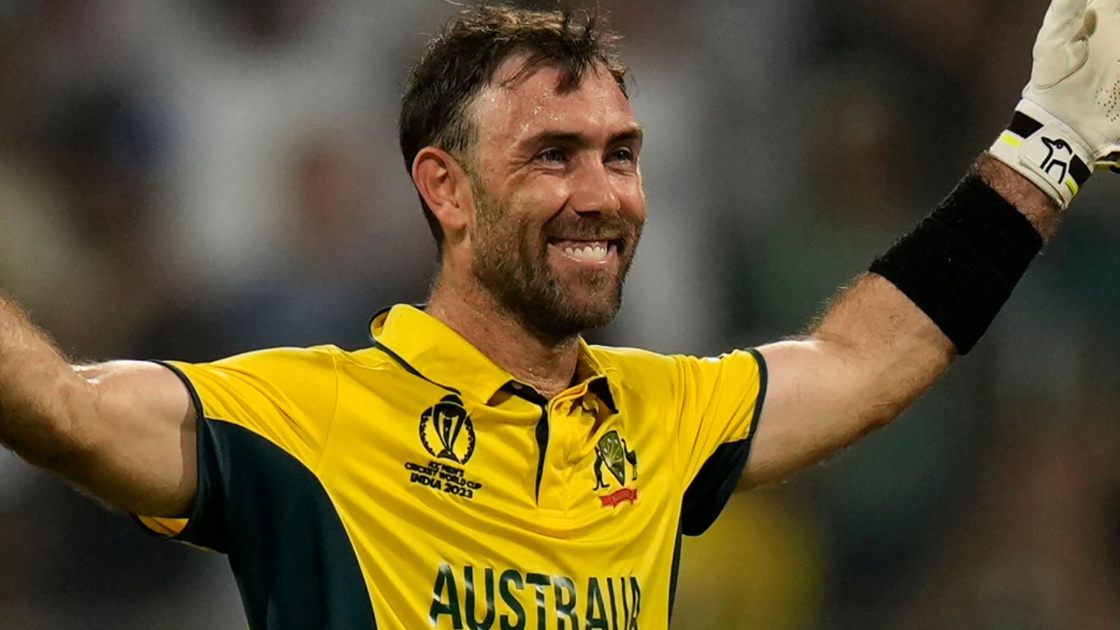 Australias big decision Glenn Maxwell out of central contract opportunity for new players
