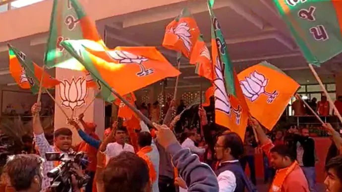 BJPs bumper victory in 15 Municipal Corporations and District Panchayats of Gujarat Congress AAP wiped out