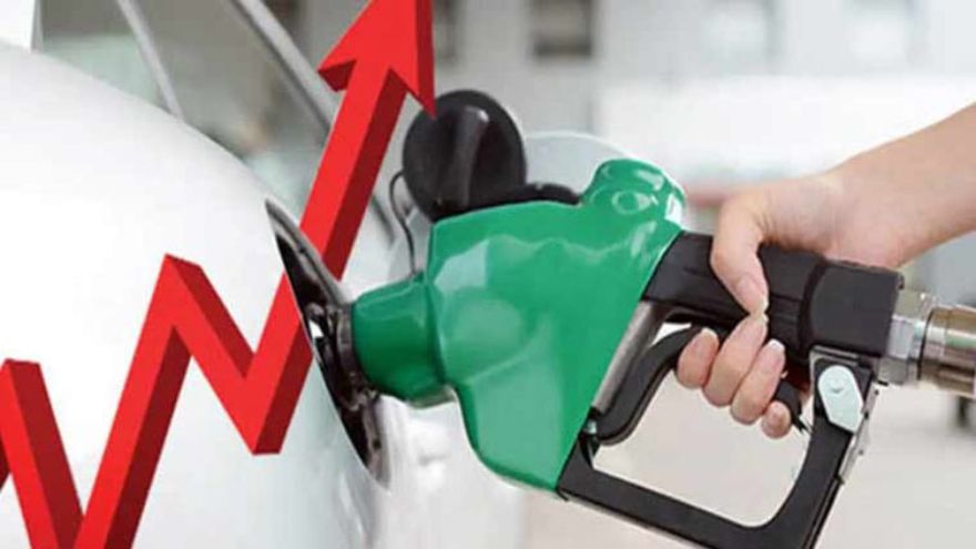 Fuel prices skyrocket in Pakistan Petrol hits Rs 458 diesel hits Rs 520 per liter