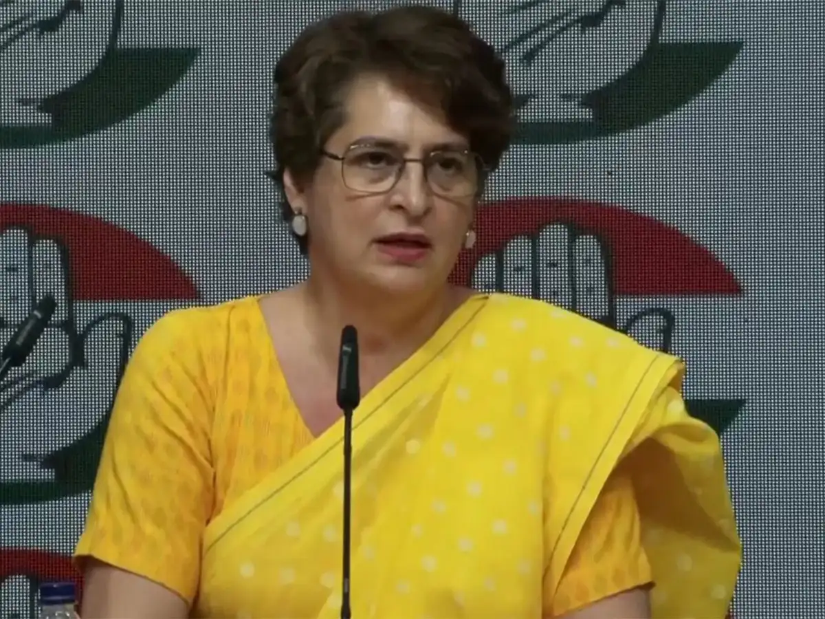 Priyanka Gandhi Vadra challenges the central government Demands to reintroduce the Womens Reservation Bill