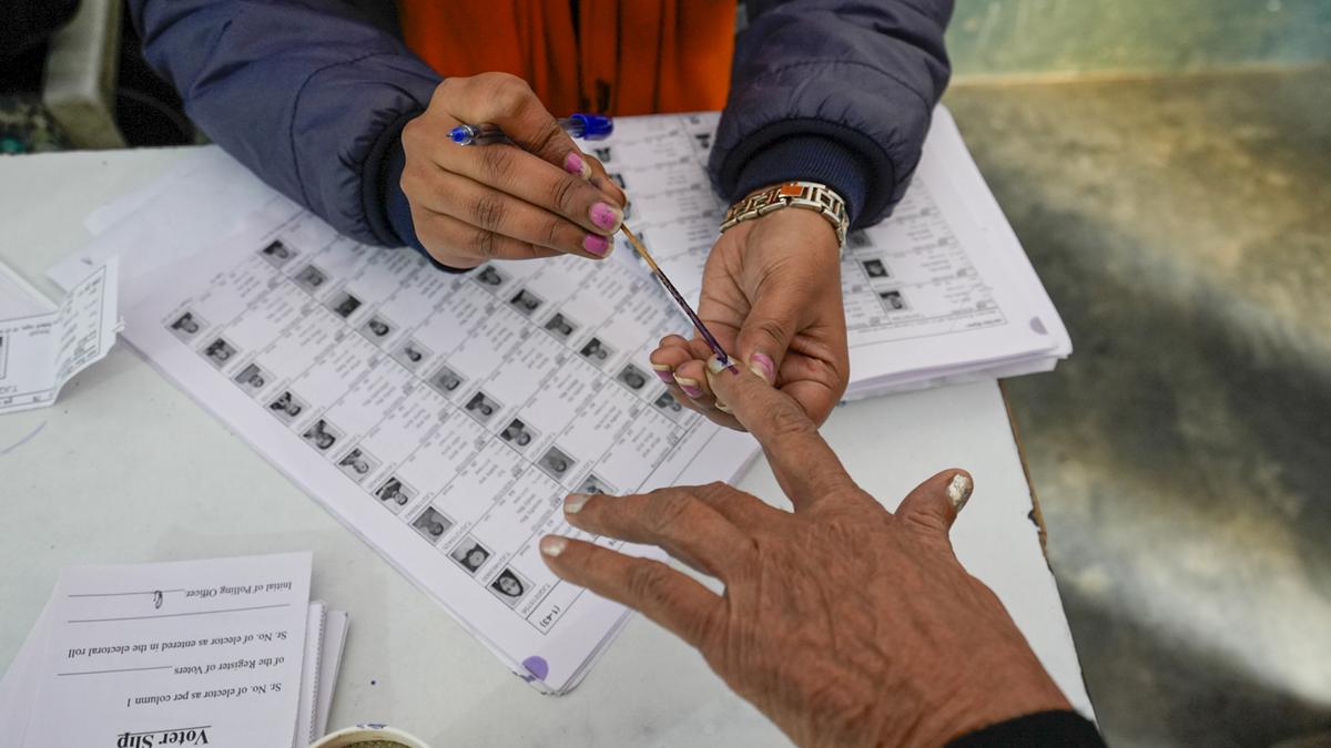 The passion of centenarian voters 110 year olds inspire by voting even in the heat