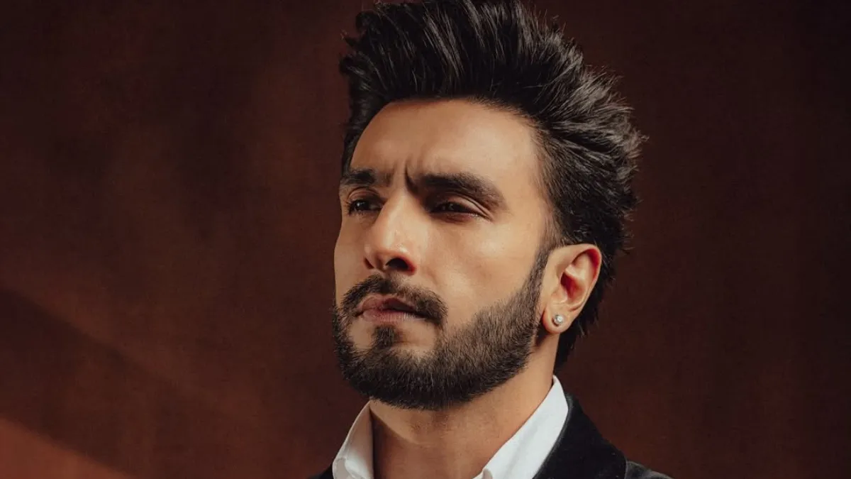 Ranveer Singh સામે FWICEની અસહકાર નોટિસ, ‘ડોન 3’ વિવાદમાં ટીમે મૌન પાછળ માન જાળવવાનો દાવો કર્યો FWICE issues non cooperation notice against Ranveer Singh team claims to maintain respect behind silence in ‘Don 3 controversy