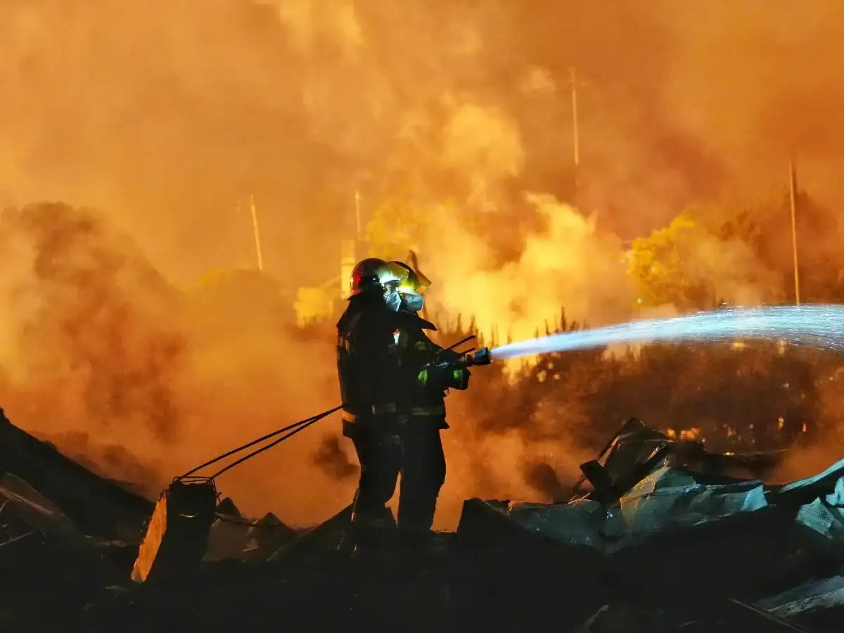 Fireworks factory blast in Liuyang China 21 dead 61 injured 3 km area evacuated