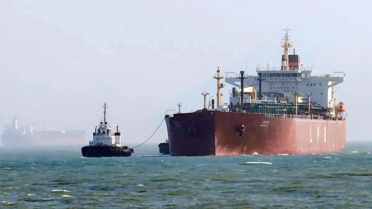 India provides relief amid Hormuz tension Sufficient supply of petrol diesel and LPG 10 ships pass safely