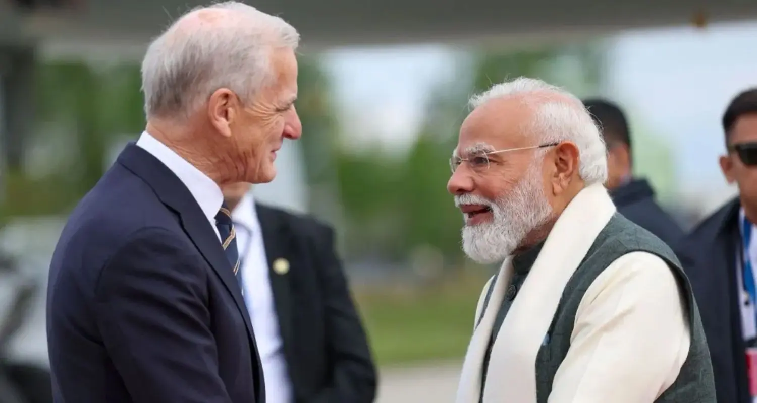 PM મોદી નોર્વે પહોંચ્યા, ત્રીજા ભારત-નોર્ડિક શિખર સંમેલનમાં ભાગ લેશે અને દ્વિપક્ષીય ચર્ચા કરશે PM Modi arrives in Norway will attend the third India Nordic Summit and hold bilateral discussions