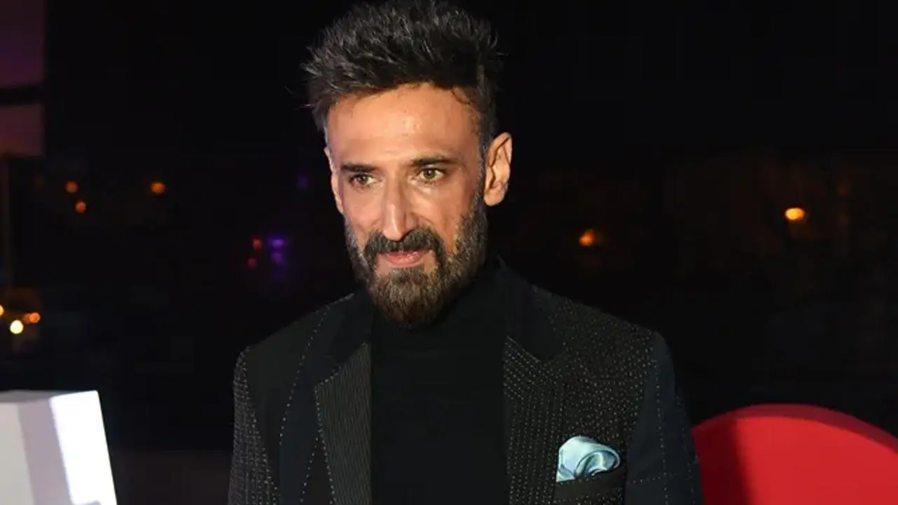 Rahul Dev broke two ribs while falling from a horse during the shooting of The Empire completed the shooting in pain