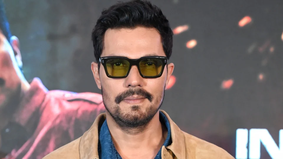 Randeep Hooda reveals People in Bollywood are full of fragile egos and insecurities