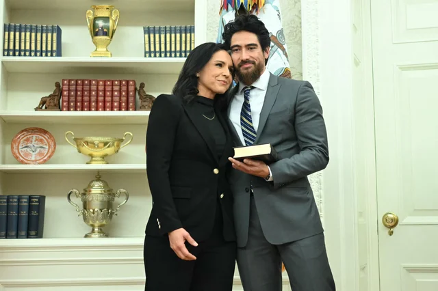 Tulsi Gabbard resigns for husbands cancer treatment calls Abraham a pillar of strength
