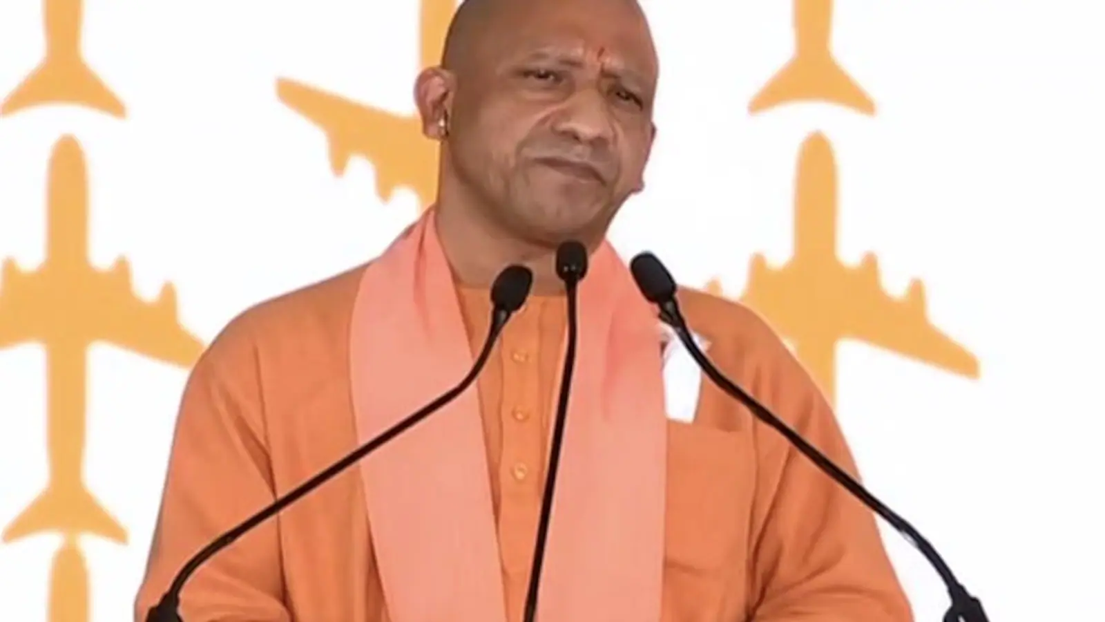 Fire near helipad in Ayodhya Worrying incident in security arrangements after CM Yogis arrival