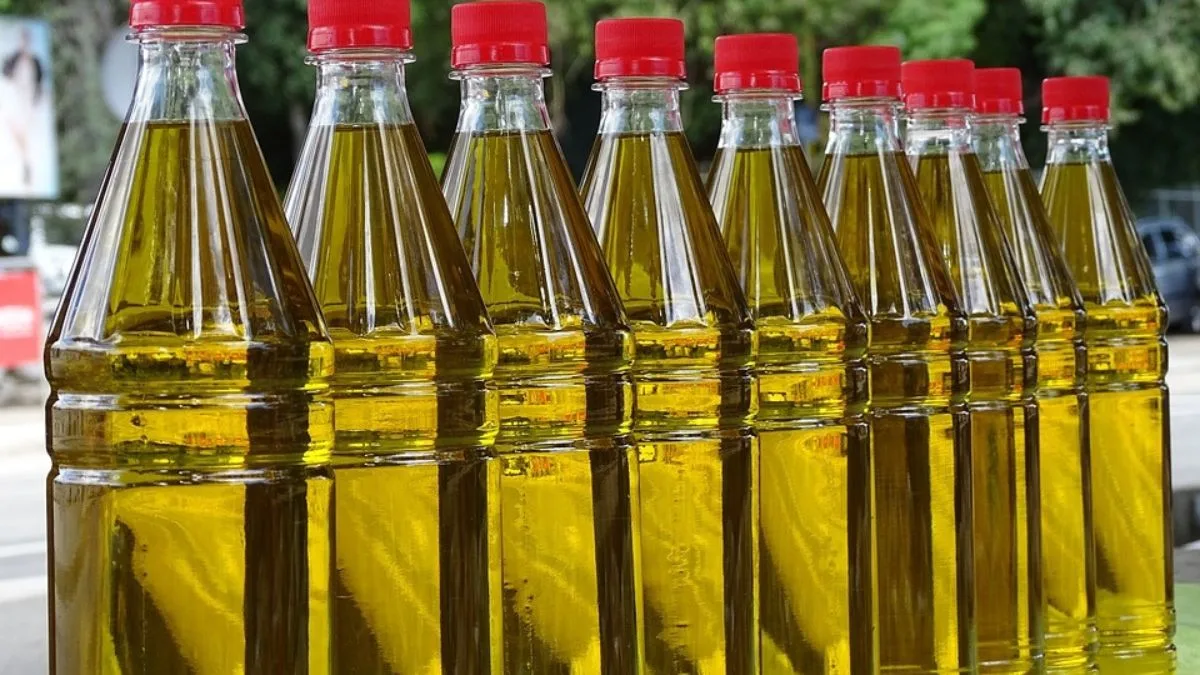 There will no longer be any arbitrariness in the sale of edible oil with the new rule of the Centre castor oil and cottonseed oil will be available only in specific quantities