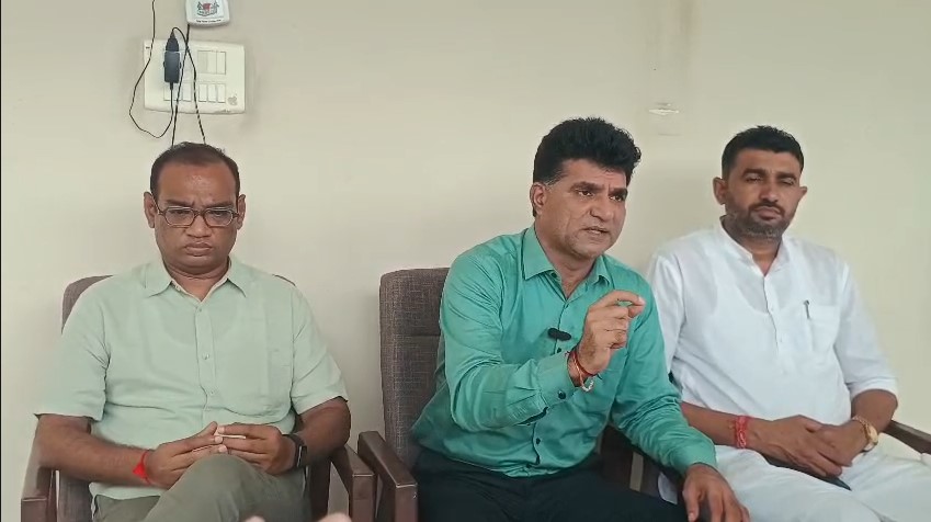ચૈતર વસાવાના સમર્થનમાં ઈસુદાન ગઢવીનો ભાજપ પર પ્રહાર, ડેડિયાપાડામાં મહાસંમેલનનું એલાન NAVSARJAN SANSKRUTI