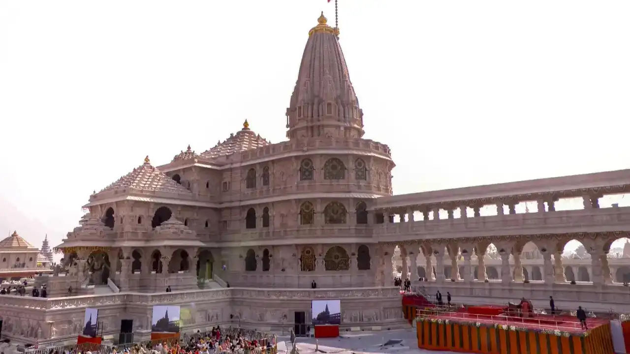 રામ મંદિર દાન ચોરી કેસ: ટિન્નુ યાદવે ચોરેલા રૂપિયા શેરબજાર અને વ્યાજના ધંધામાં લગાવ્યાનો ખુલાસો Ram temple donation theft case Tinnu Yadav reveals he invested the stolen money in the stock market and interest business