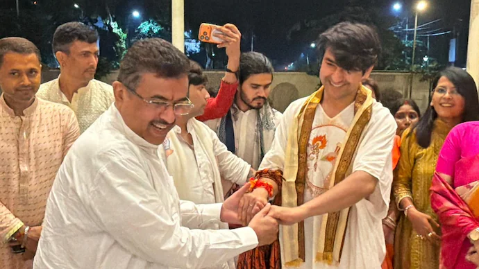 ધીરેન્દ્ર શાસ્ત્રીની નોન-વેજ ટકોર બાદ બંગાળમાં વિવાદ, ભાજપ નેતાઓએ પણ વિરોધ નોંધાવ્યો NAVSARJAN SANSKRUTi 14