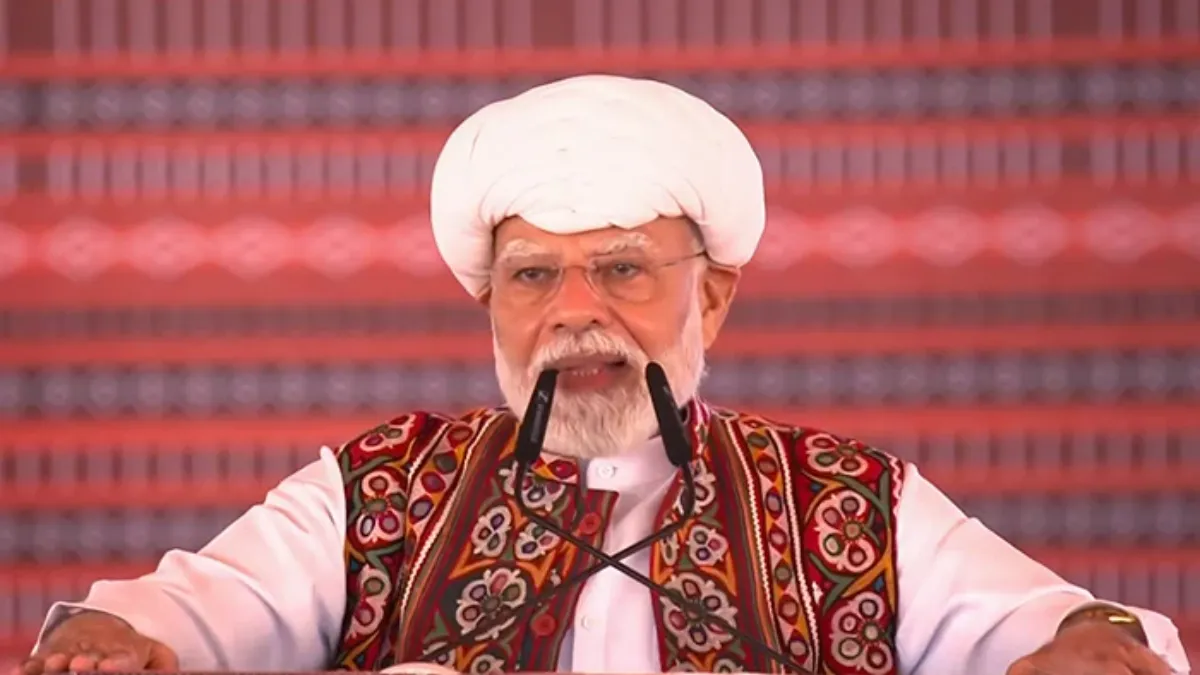 બનાસકાંઠામાં ખાટલા સભામાં PM મોદી: જાહેર જીવનના ૨૫ વર્ષ પૂર્ણ થતાં આપ્યો હિસાબ, ખેડૂત કલ્યાણ પર ભાર. NAVSARJAN SANSKRUTI 122